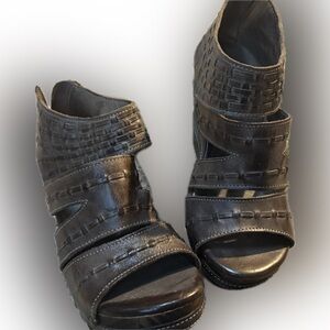 Bed Stu Wedges Size 7 Black Luc